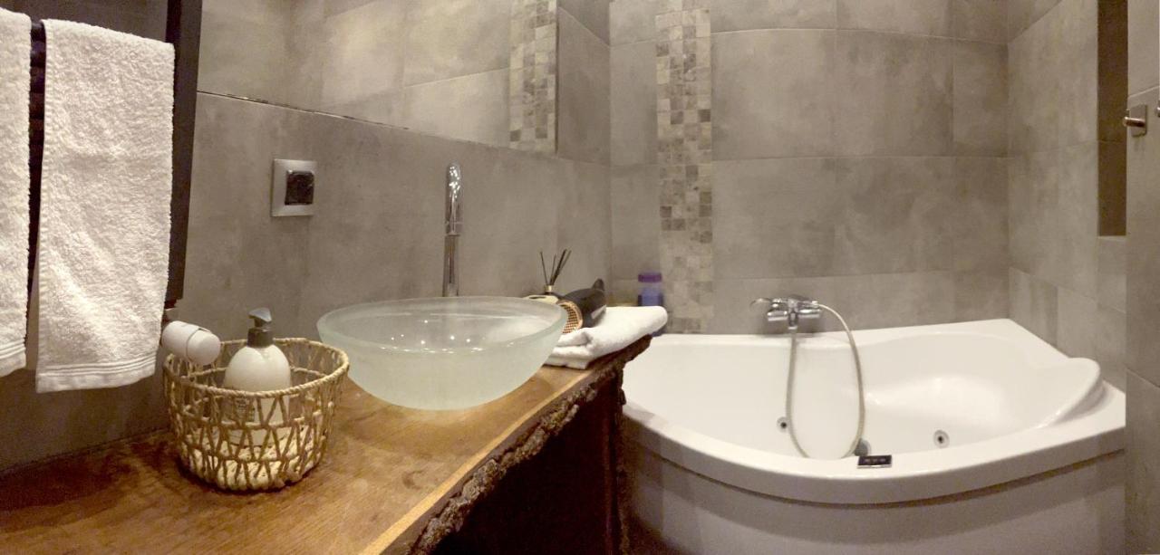 Royal Lazienki. Beautiful Apartment By The Park. Warszawa Zewnętrze zdjęcie
